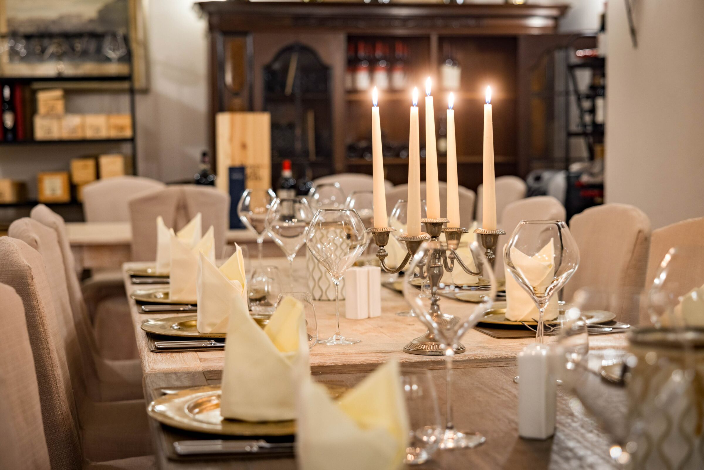 Gedeckter Tisch im Resturant Benediktus